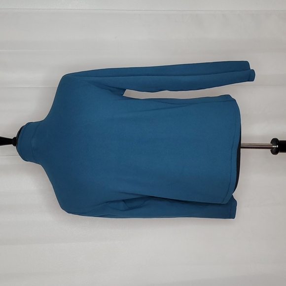 The North Face pullover sweater Medium - Picture 3 of 5